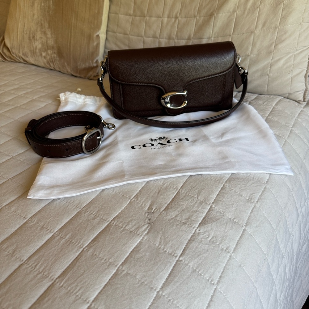 Coach Tabby Shoulder Bag 26 (Maple)